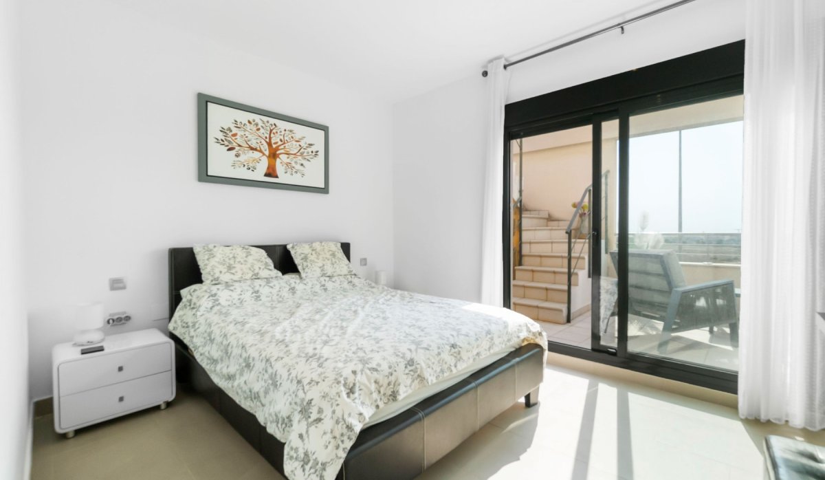 Resale - Villa - Villamartín - Los Dolses