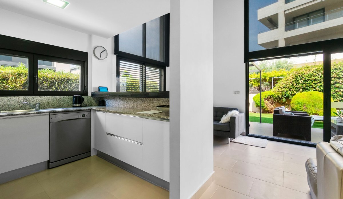 Resale - Villa - Villamartín - Los Dolses