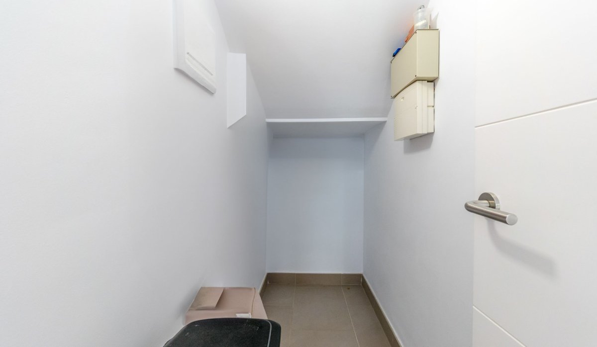 Resale - Villa - Villamartín - Los Dolses