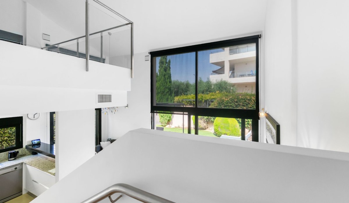 Resale - Villa - Villamartín - Los Dolses