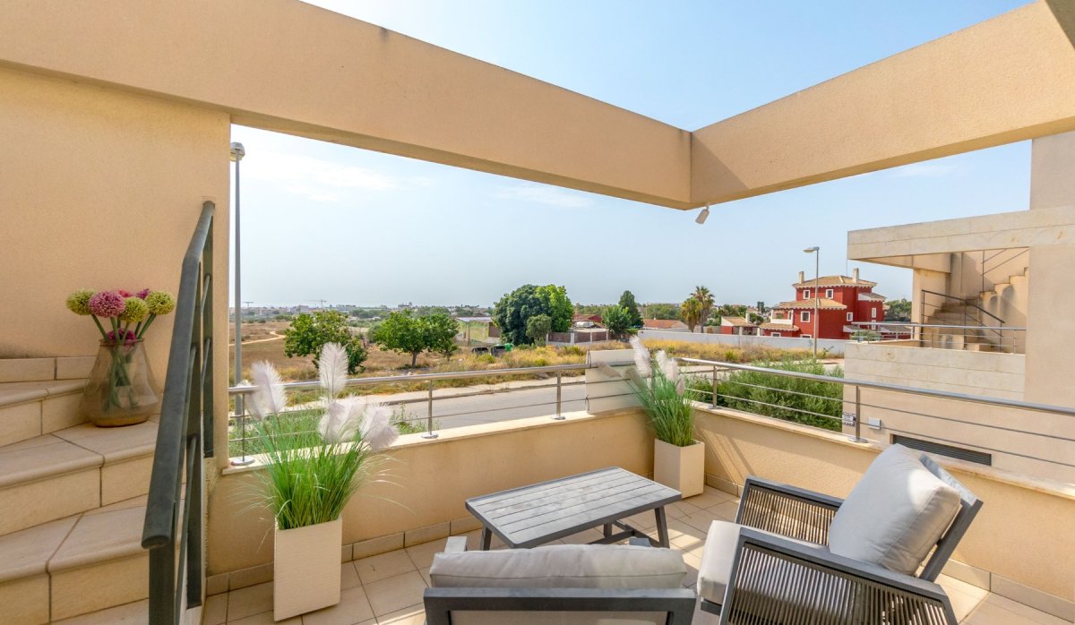 Resale - Villa - Villamartín - Los Dolses