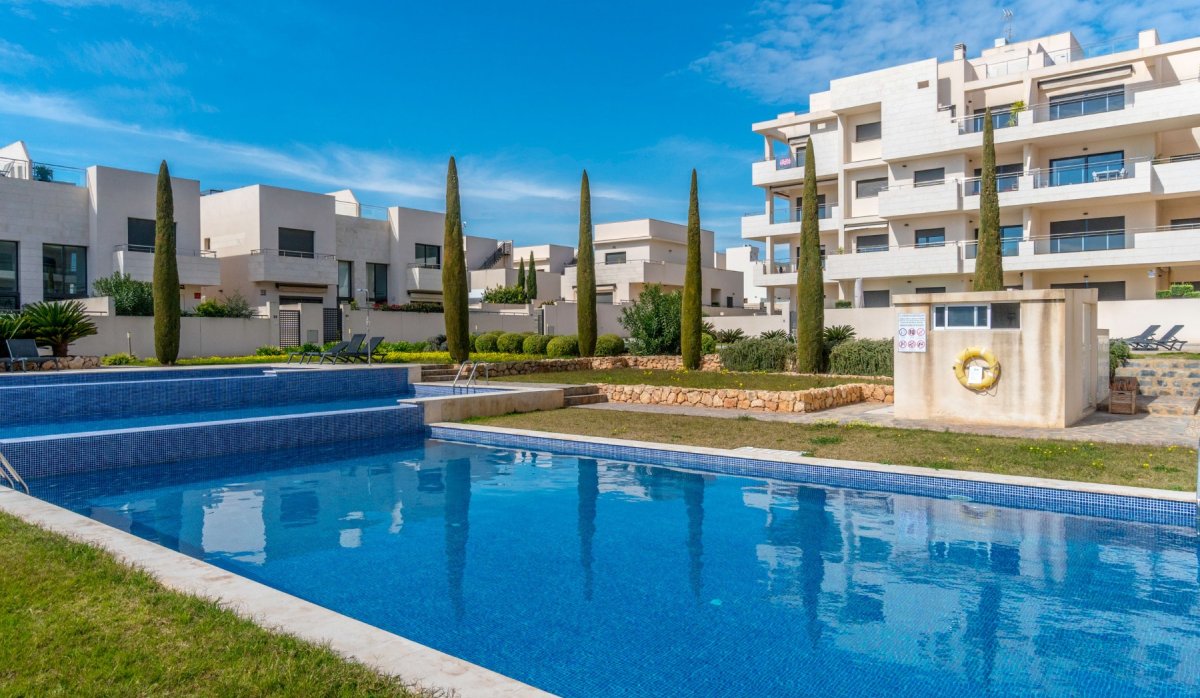 Resale - Villa - Villamartín - Los Dolses