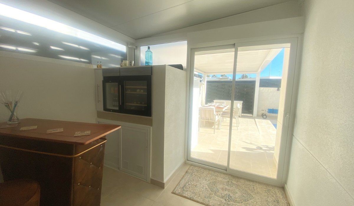 Resale - Townhouse - Ciudad quesada - Pueblo Bravo