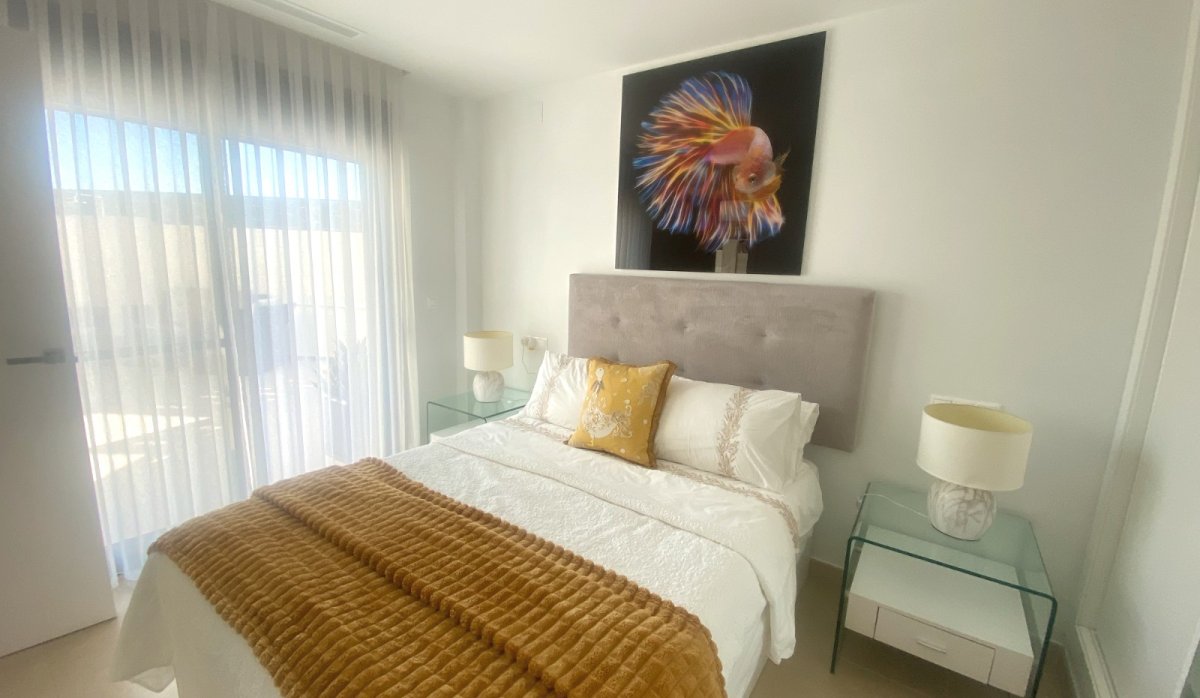 Resale - Townhouse - Ciudad quesada - Pueblo Bravo