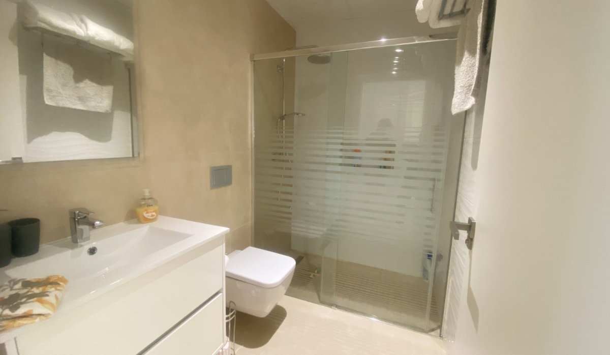 Resale - Townhouse - Ciudad quesada - Pueblo Bravo