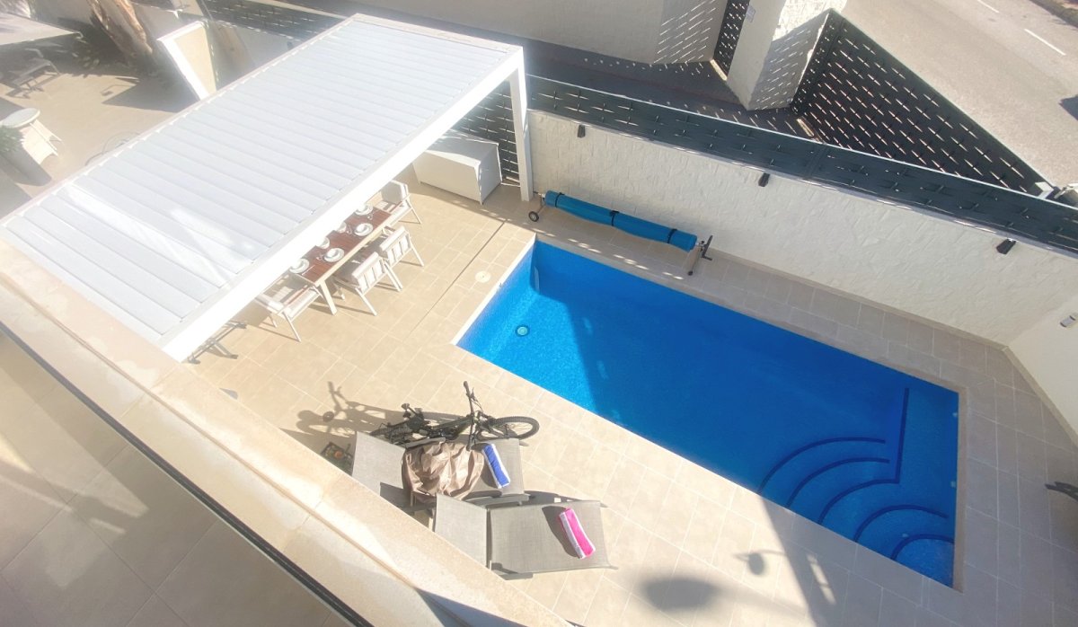 Resale - Townhouse - Ciudad quesada - Pueblo Bravo