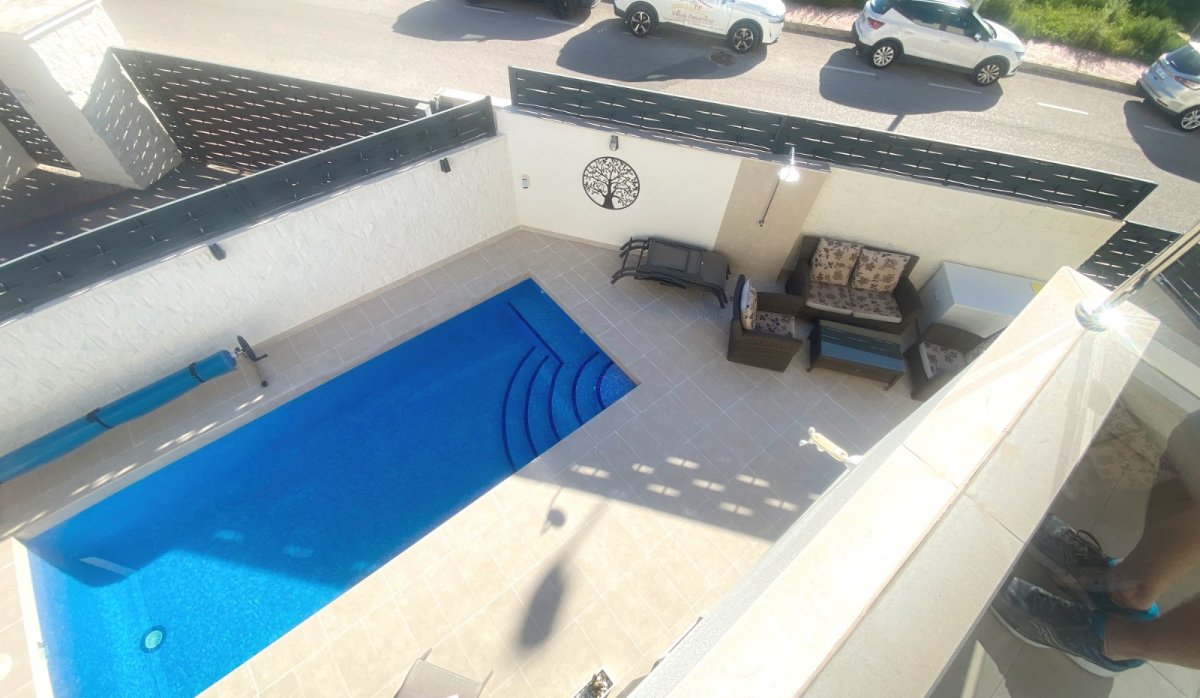 Resale - Townhouse - Ciudad quesada - Pueblo Bravo