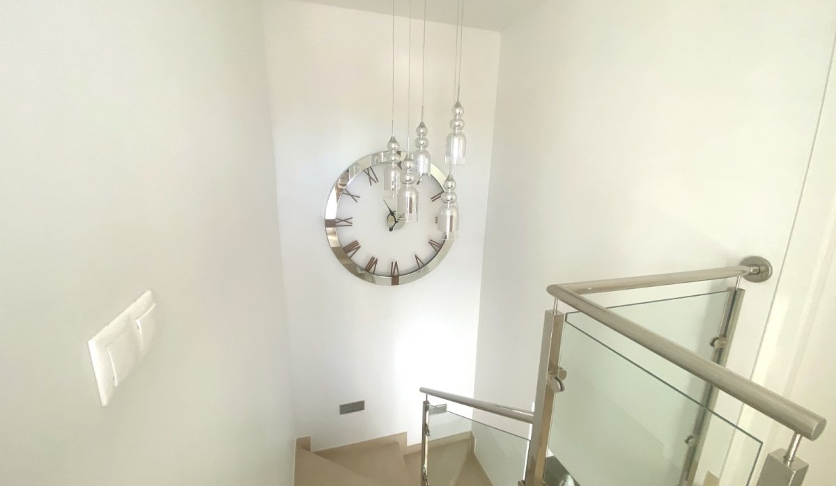 Resale - Townhouse - Ciudad quesada - Pueblo Bravo