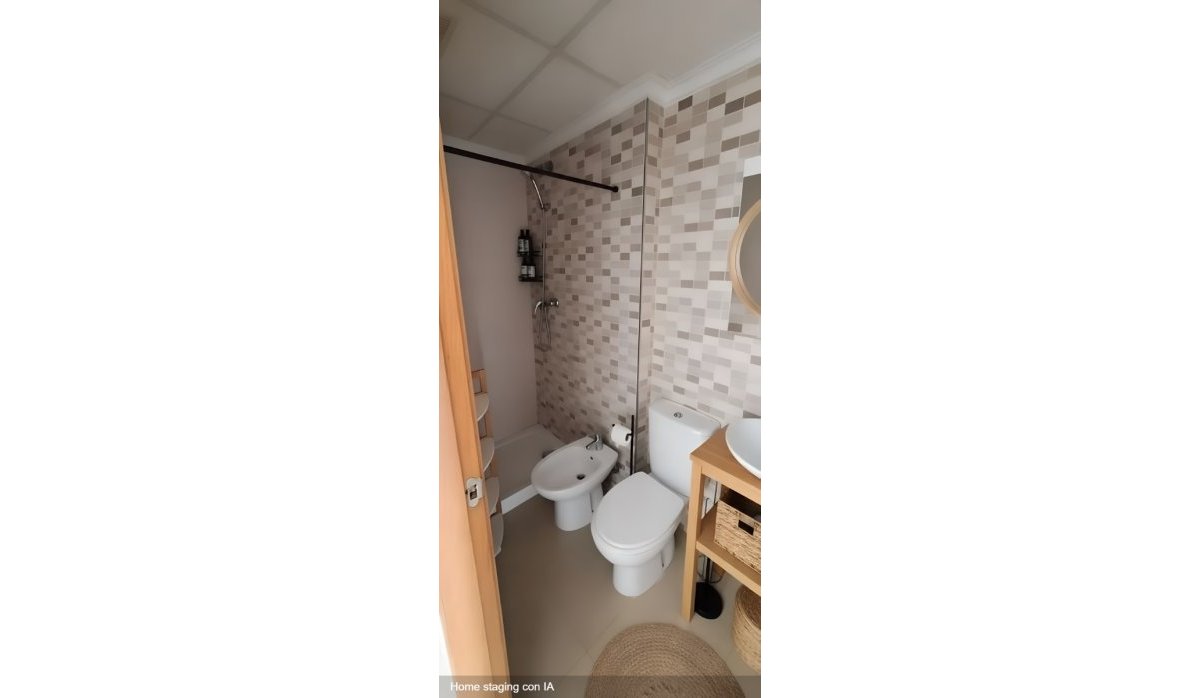 Resale - Apartment / flat - Guardamar del Segura - Pueblo