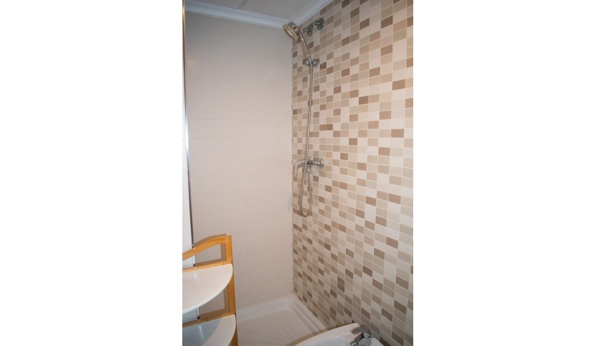 Resale - Apartment / flat - Guardamar del Segura - Pueblo