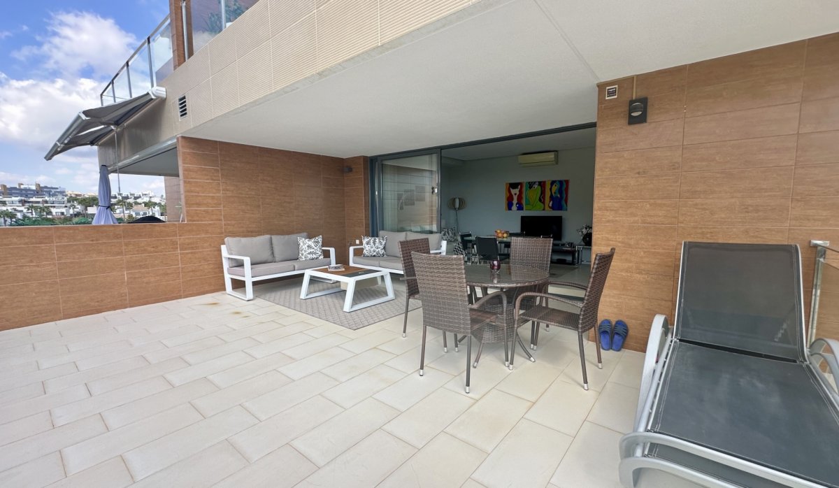 Resale - Apartment / flat - Orihuela Costa - Villamartín