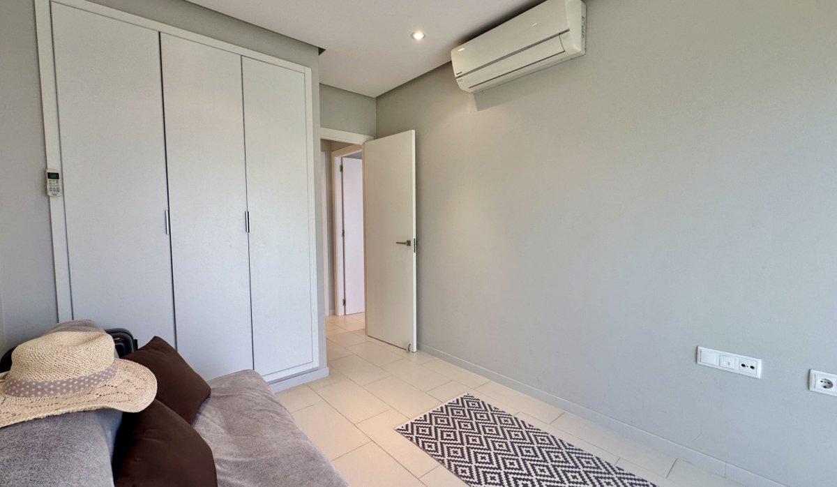 Resale - Apartment / flat - Orihuela Costa - Villamartín