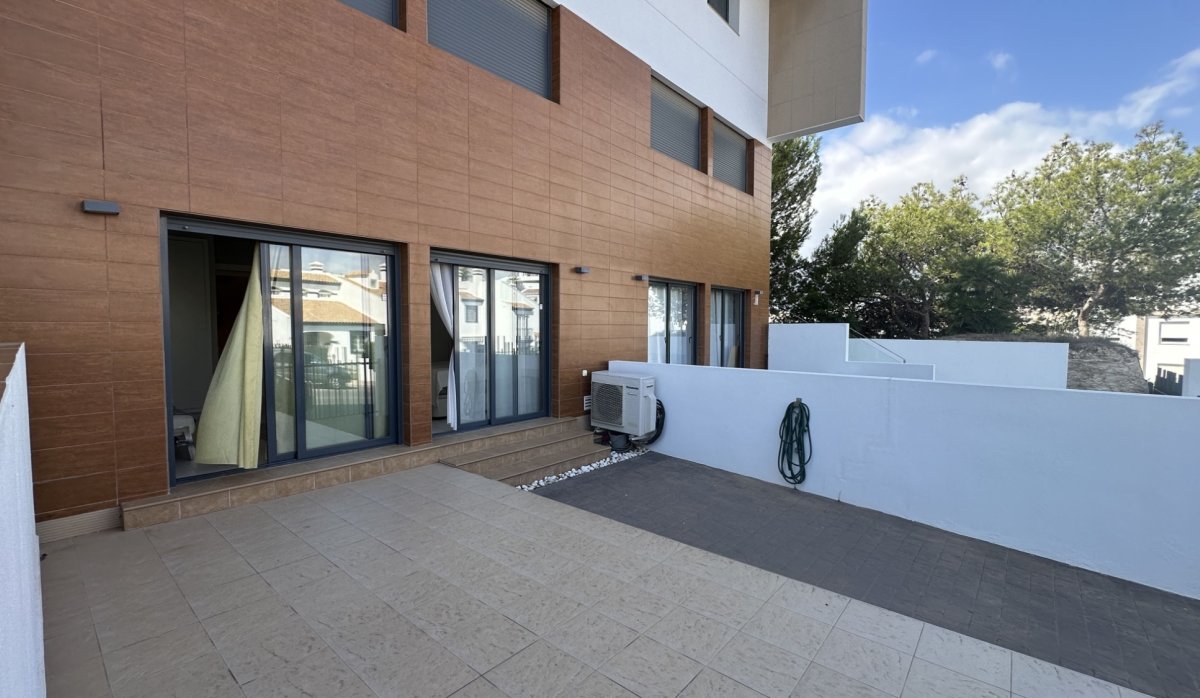 Resale - Apartment / flat - Orihuela Costa - Villamartín