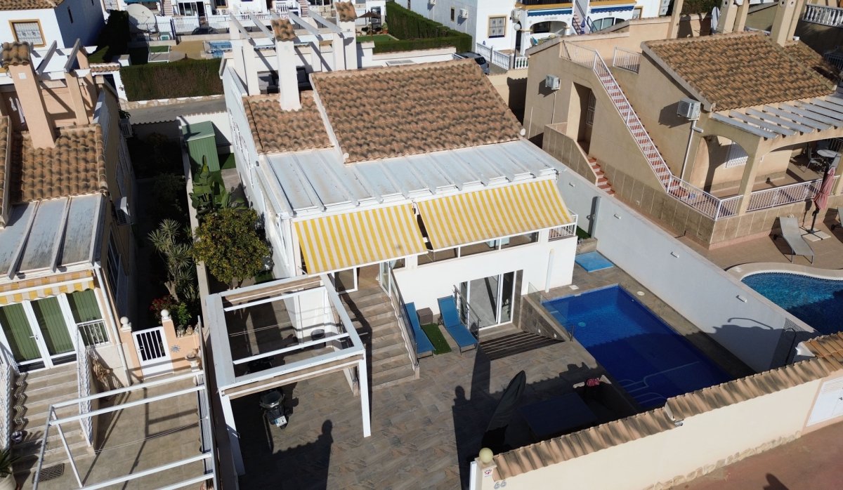 Resale - Villa - Orihuela Costa - Los Altos