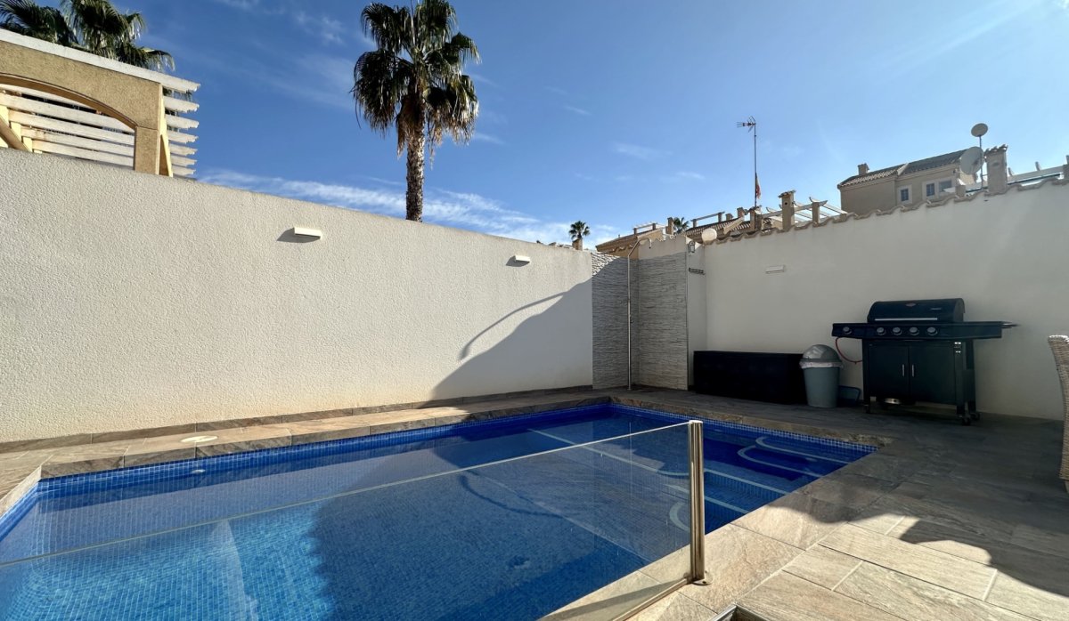 Resale - Villa - Orihuela Costa - Los Altos