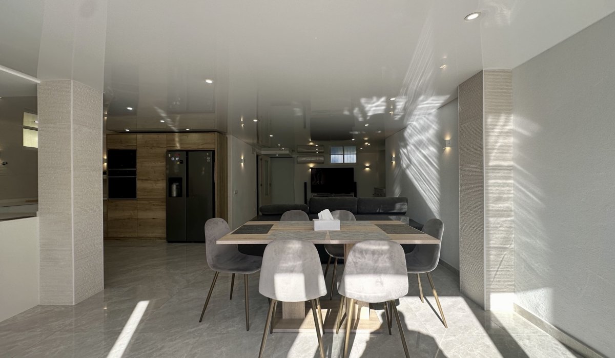 Resale - Villa - Orihuela Costa - Los Altos