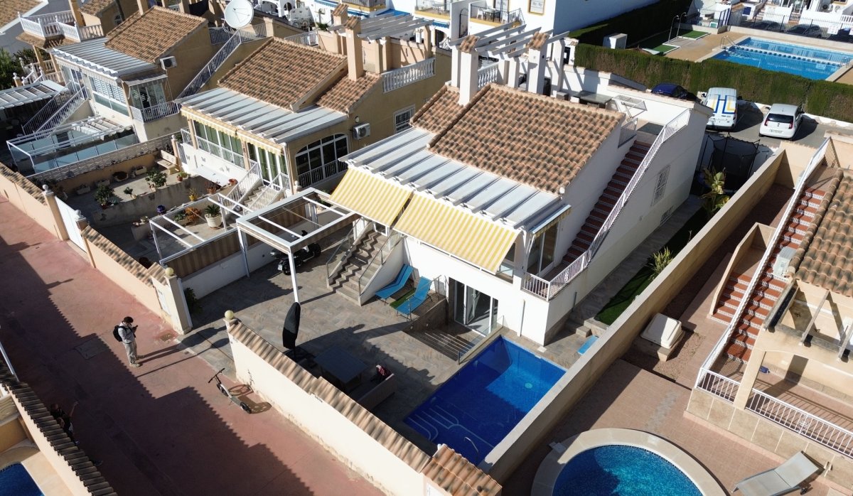 Resale - Villa - Orihuela Costa - Los Altos