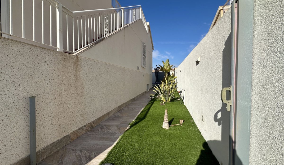 Resale - Villa - Orihuela Costa - Los Altos