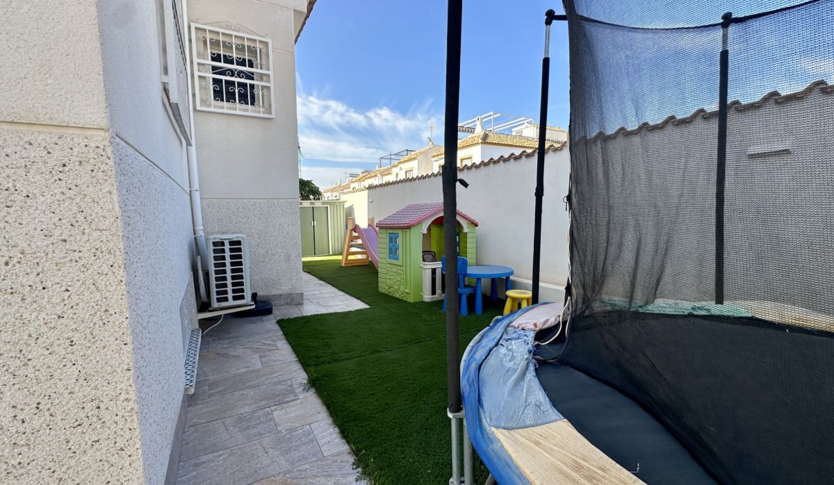 Resale - Villa - Orihuela Costa - Los Altos