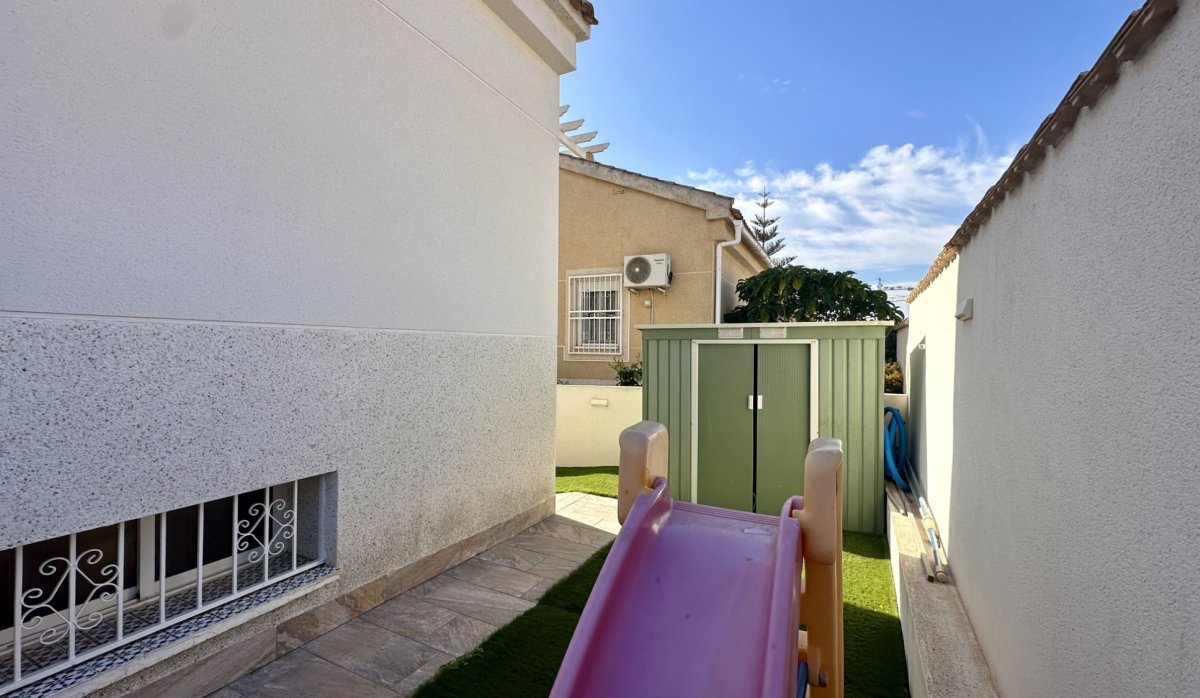 Resale - Villa - Orihuela Costa - Los Altos