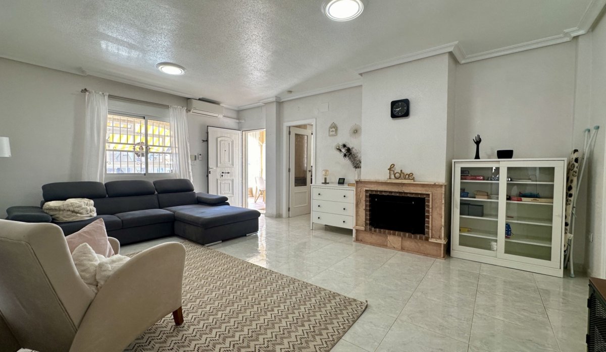 Resale - Villa - Orihuela Costa - Los Altos