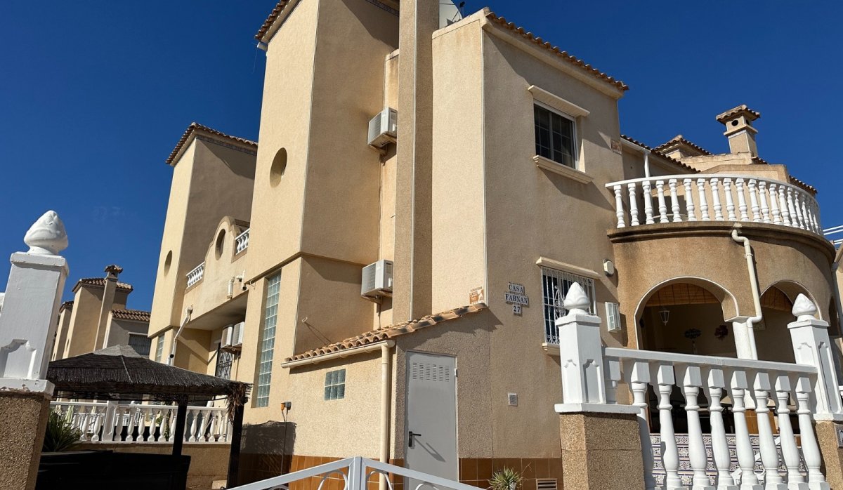 Revente - Villa - Orihuela Costa - Villamartín