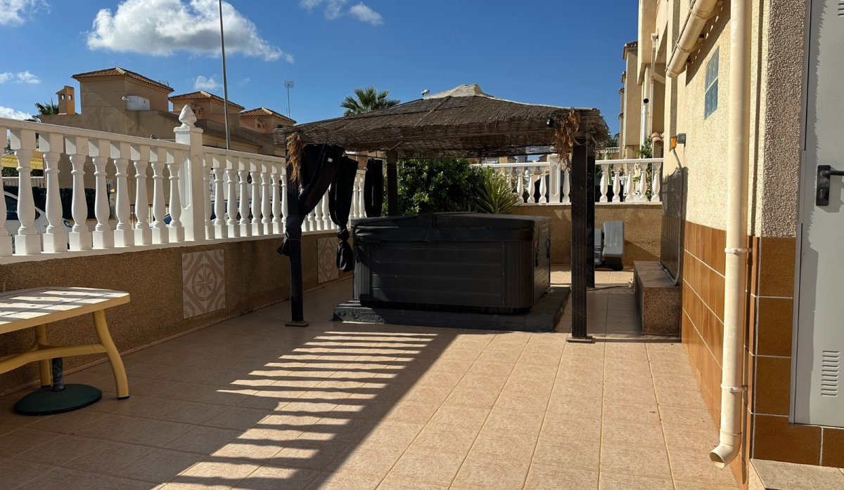 Revente - Villa - Orihuela Costa - Villamartín