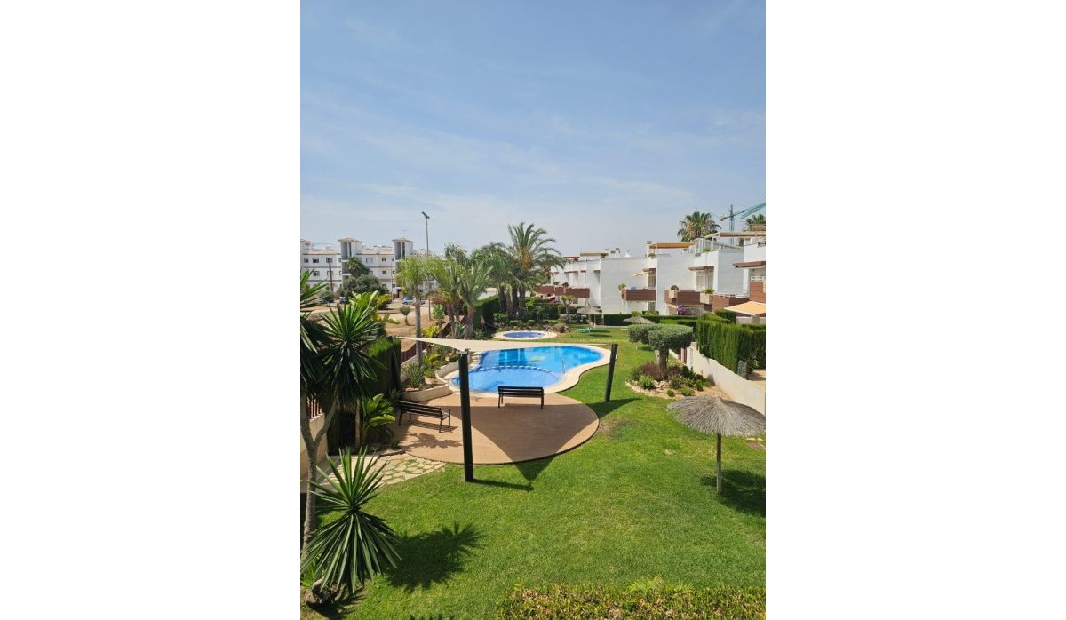 Revente - Appartement - Orihuela Costa - Punta Prima
