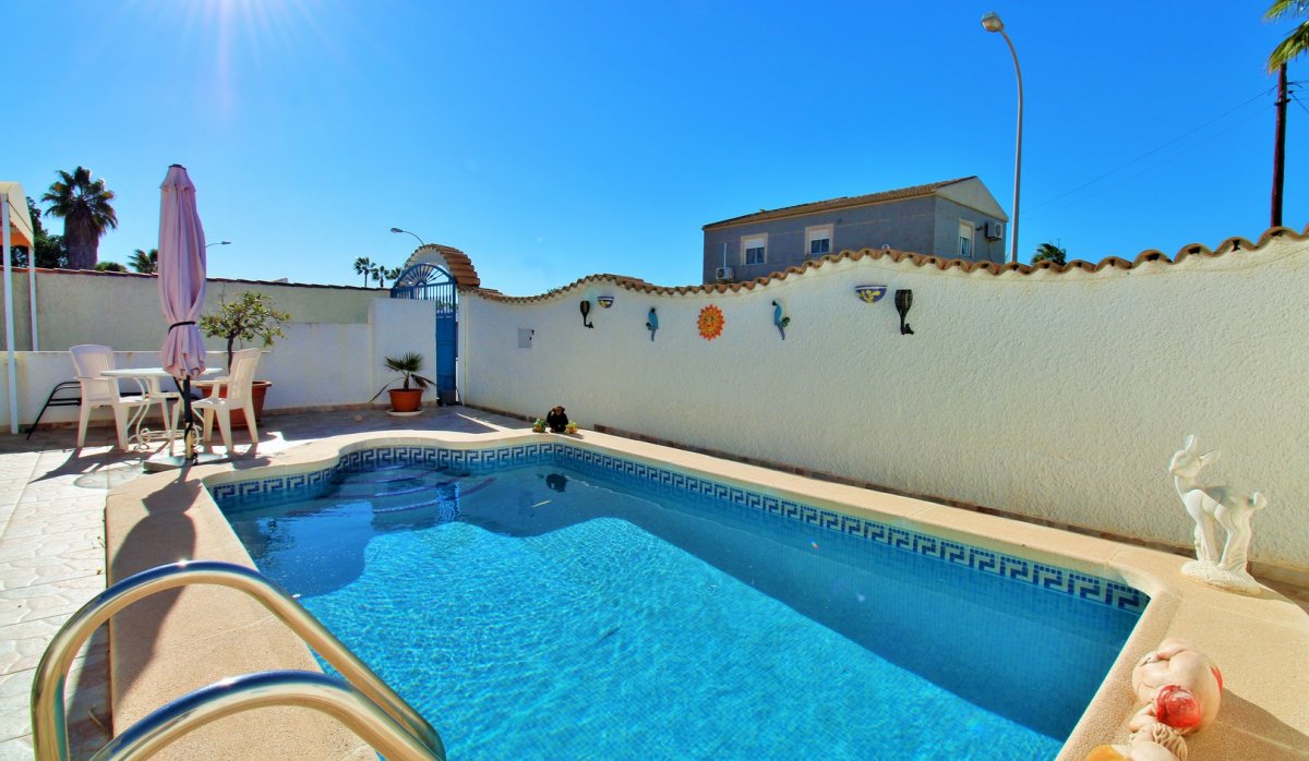 Revente - Villa - Torrevieja - El Chaparral