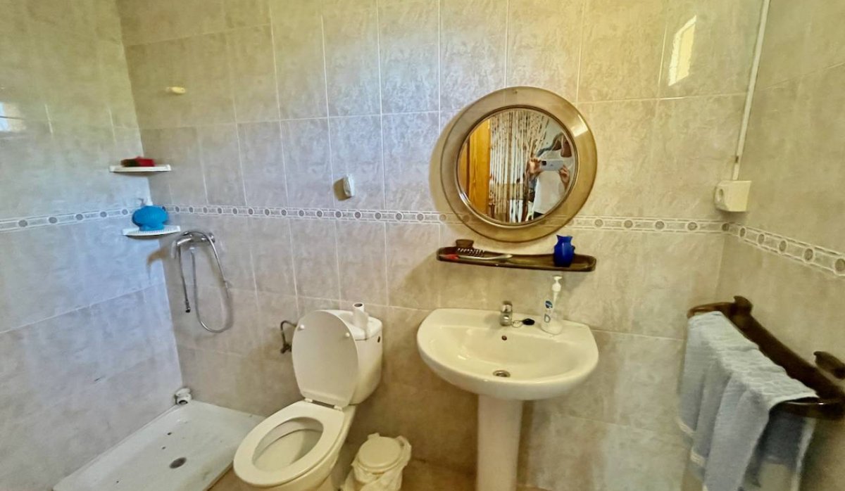 Resale - Villa - Daya Nueva