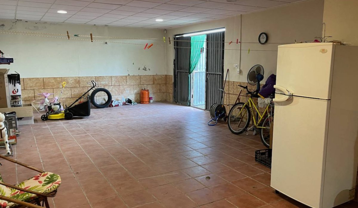 Resale - Villa - Daya Nueva