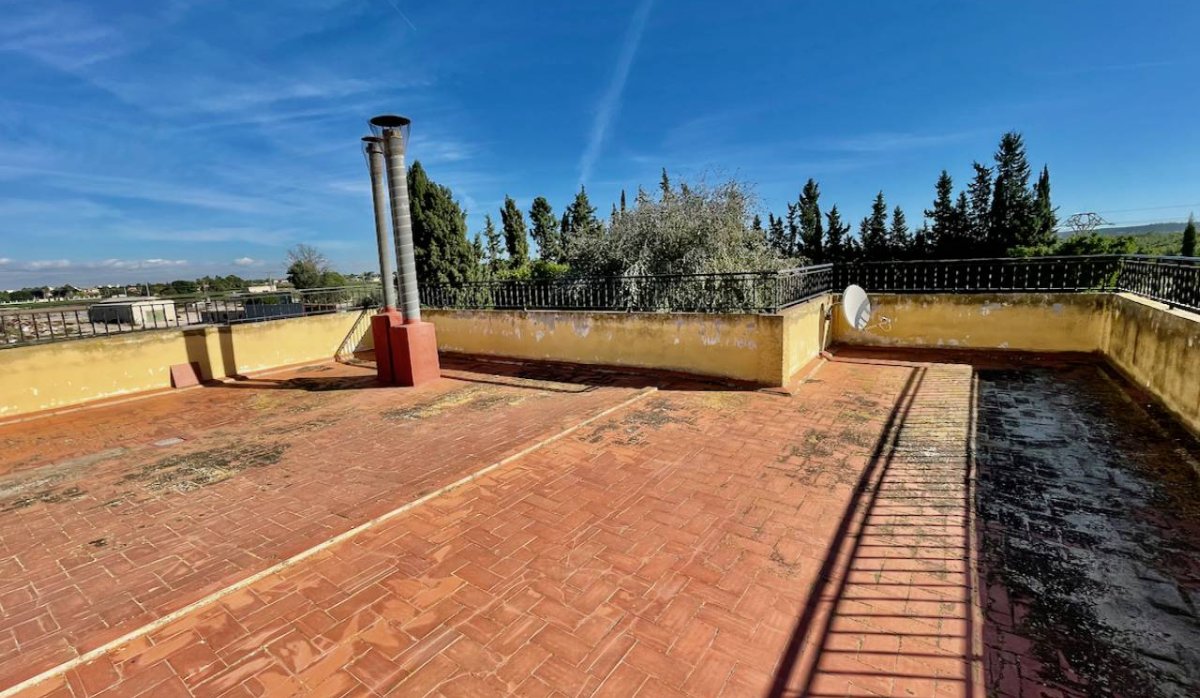 Resale - Villa - Daya Nueva