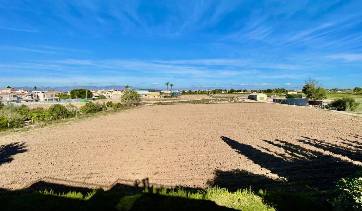 Resale - Villa - Daya Nueva