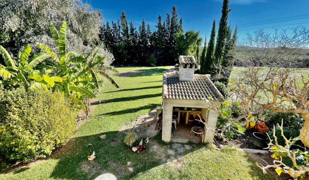 Resale - Villa - Daya Nueva