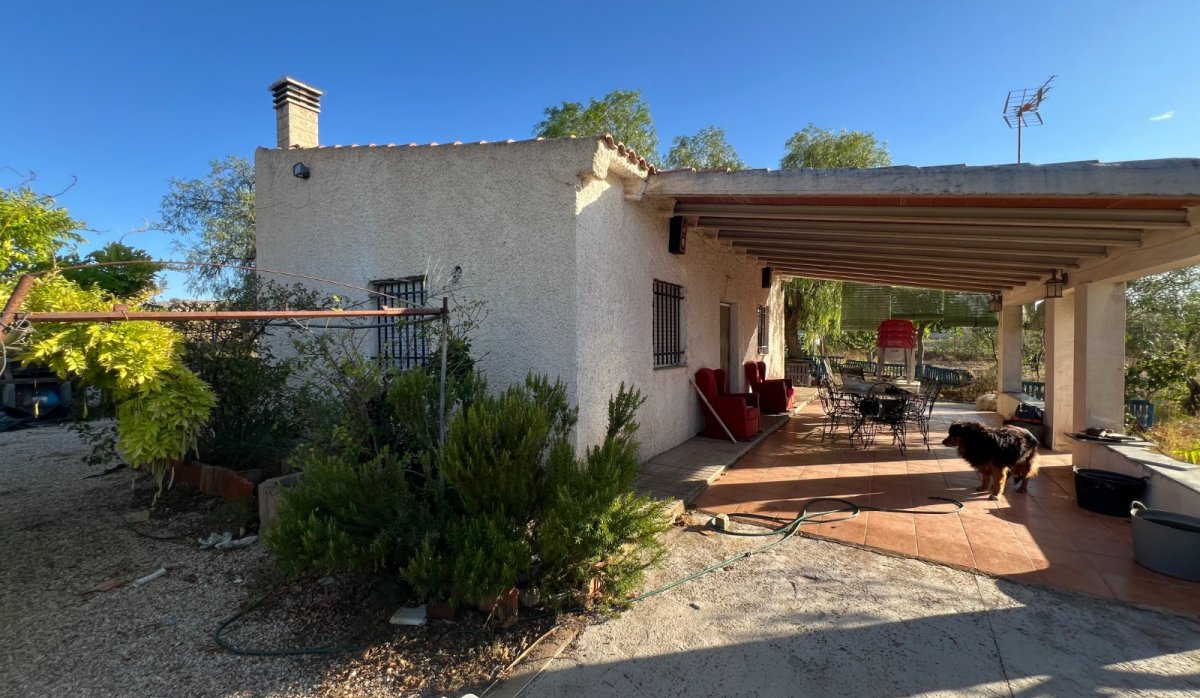 Resale - Villa - Sax