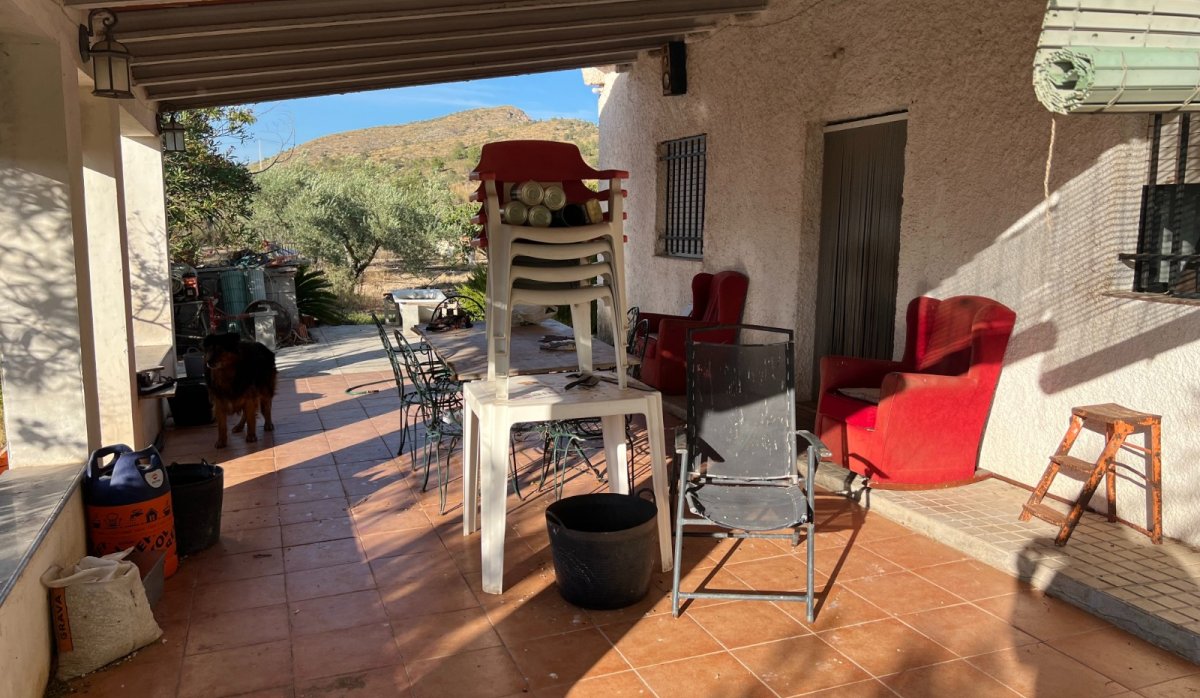 Resale - Villa - Sax