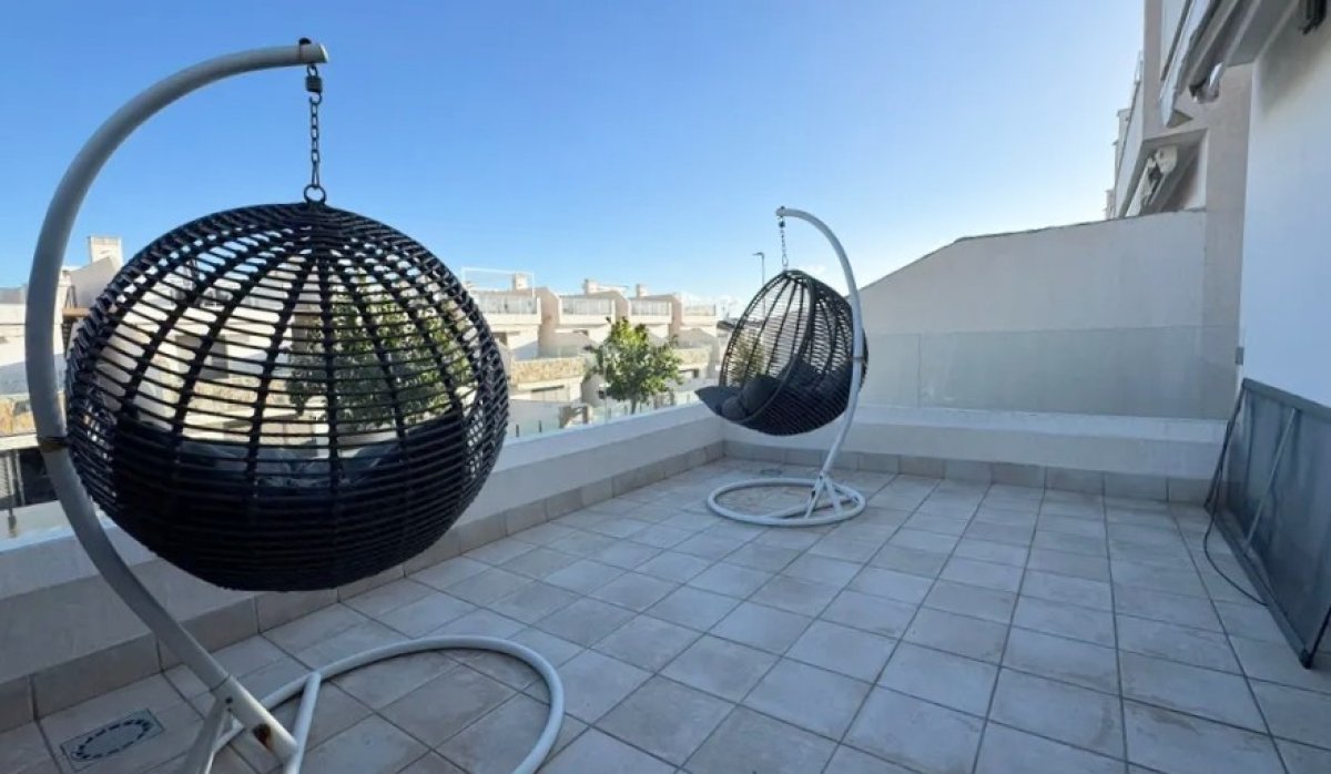 Resale - Villa - Los Alcazares