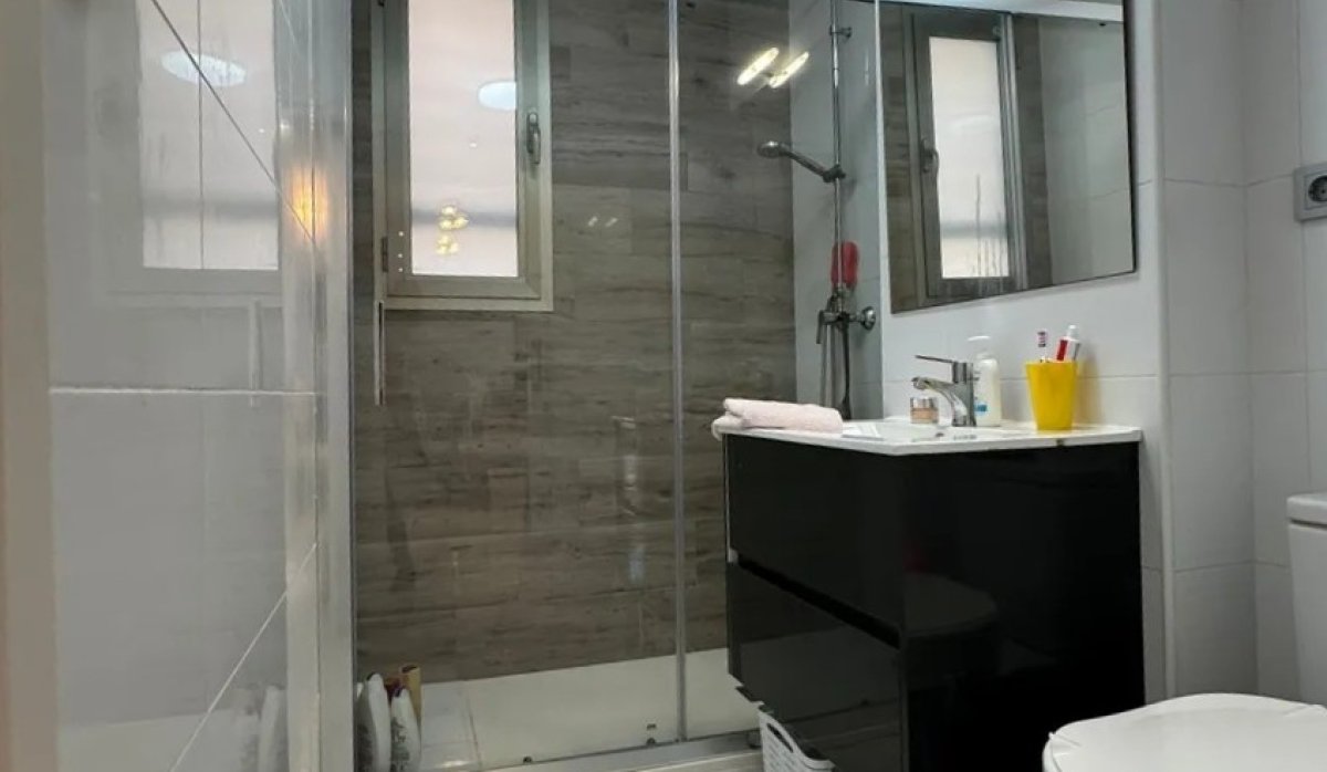 Resale - Villa - Los Alcazares