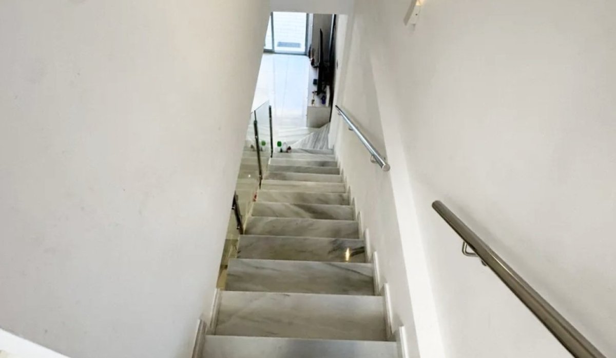 Resale - Villa - Los Alcazares