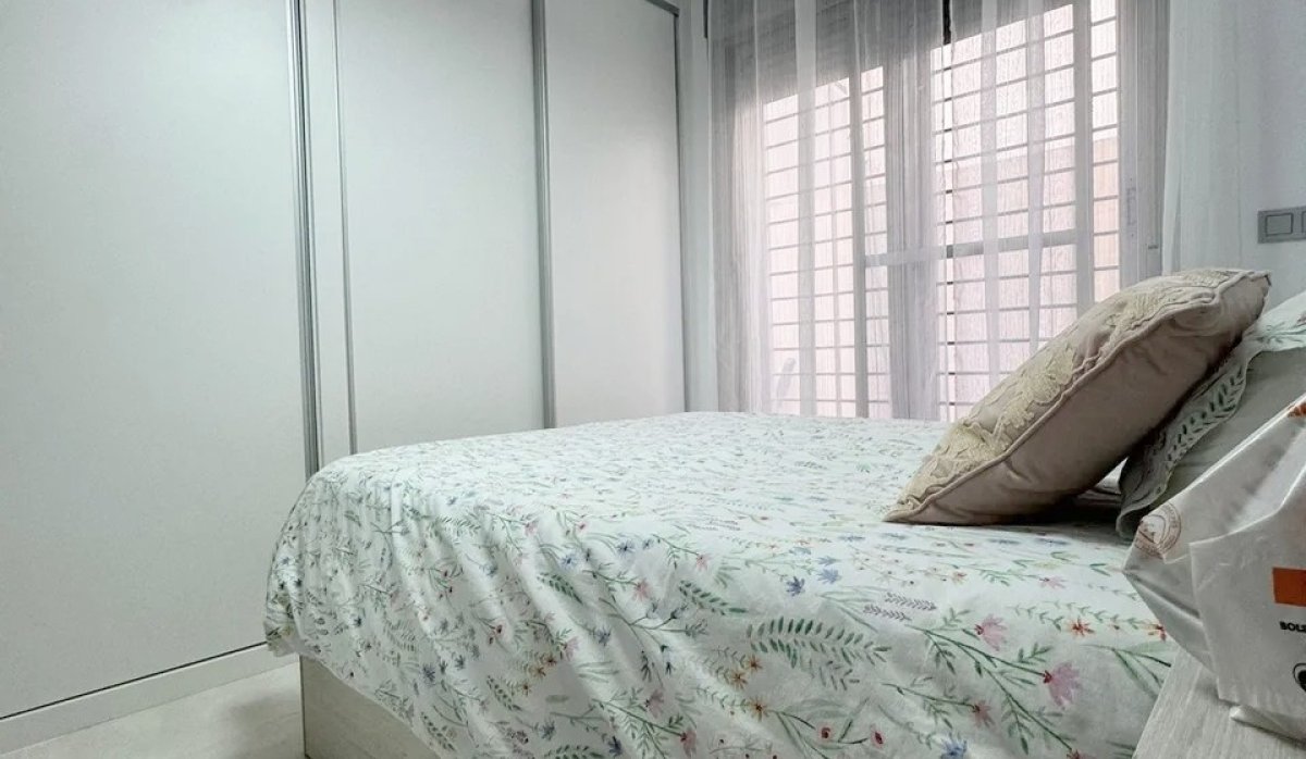 Resale - Villa - Los Alcazares