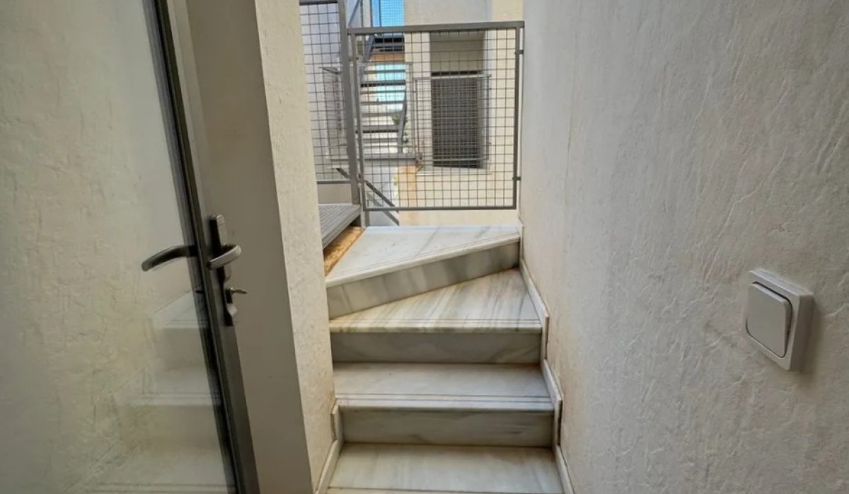 Resale - Villa - Los Alcazares