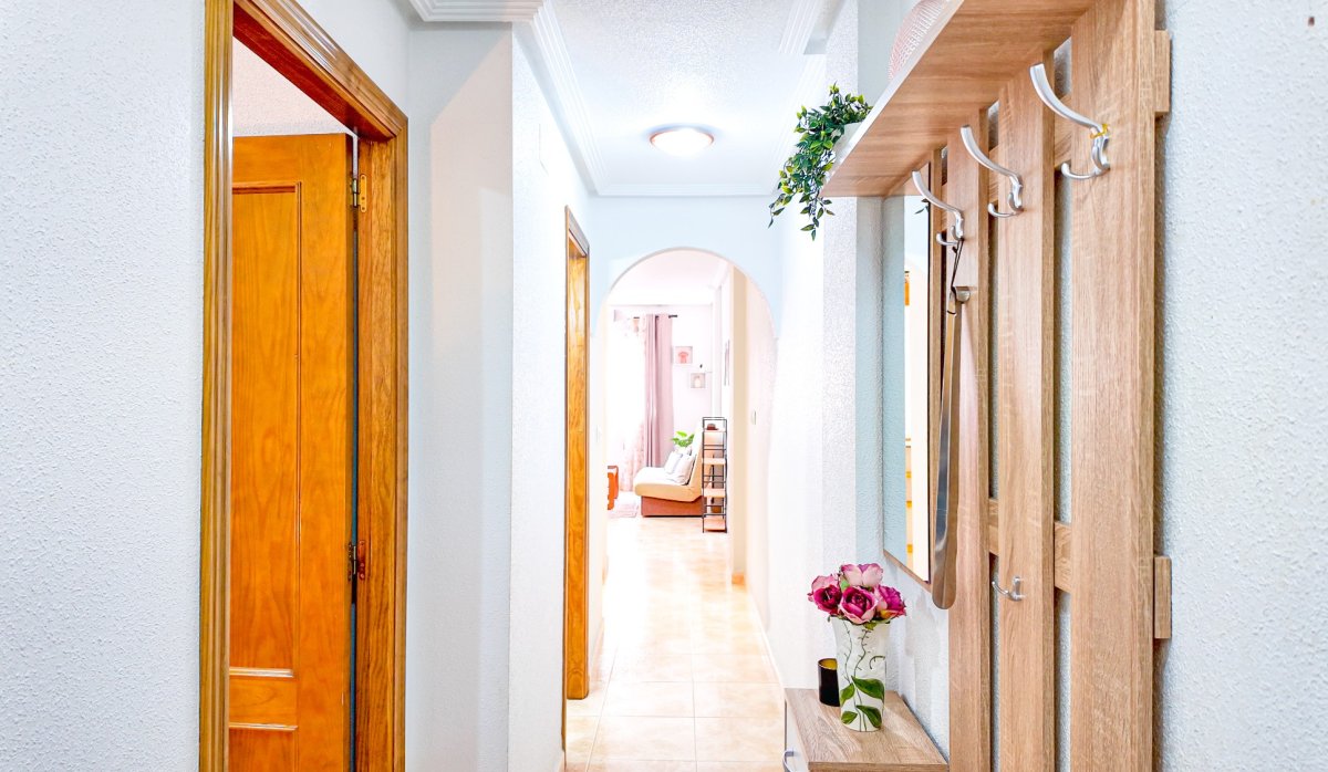 Resale - Apartment / flat - Torrevieja - Parque de las Naciones