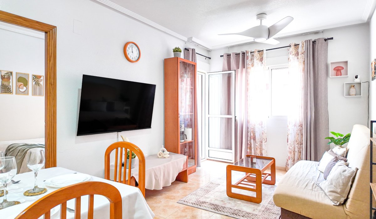 Resale - Apartment / flat - Torrevieja - Parque de las Naciones