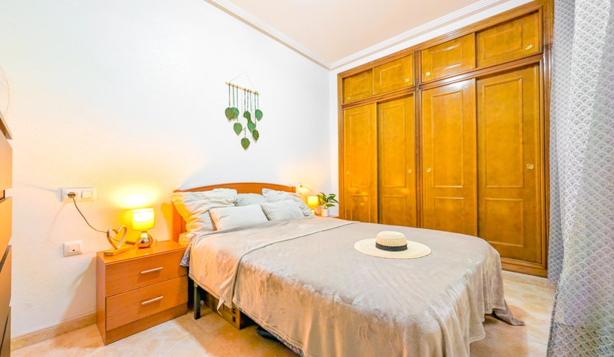 Resale - Apartment / flat - Torrevieja - Parque de las Naciones