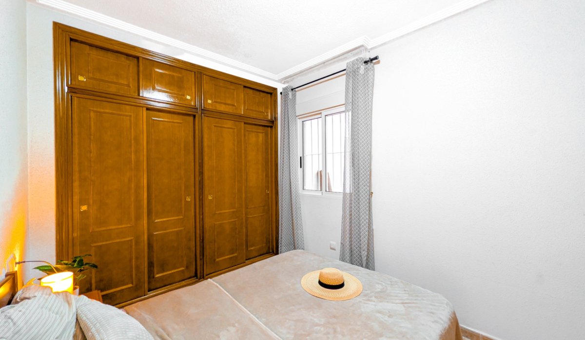 Resale - Apartment / flat - Torrevieja - Parque de las Naciones