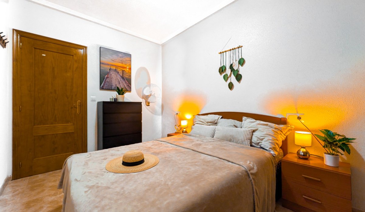 Resale - Apartment / flat - Torrevieja - Parque de las Naciones