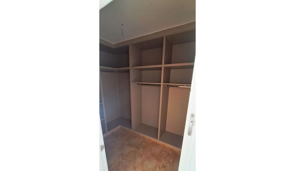 Resale - Villa - Catral