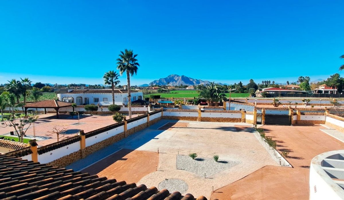 Resale - Villa - Catral