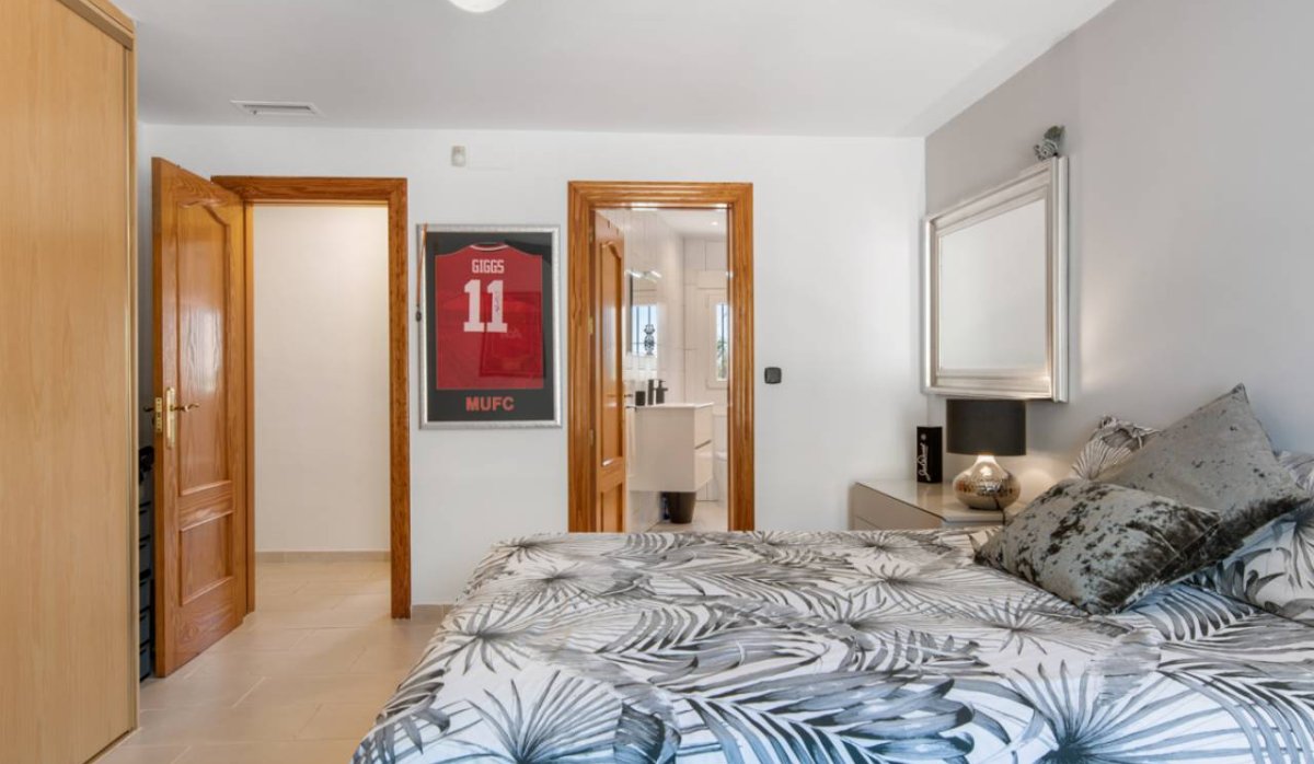 Resale - Villa - Catral