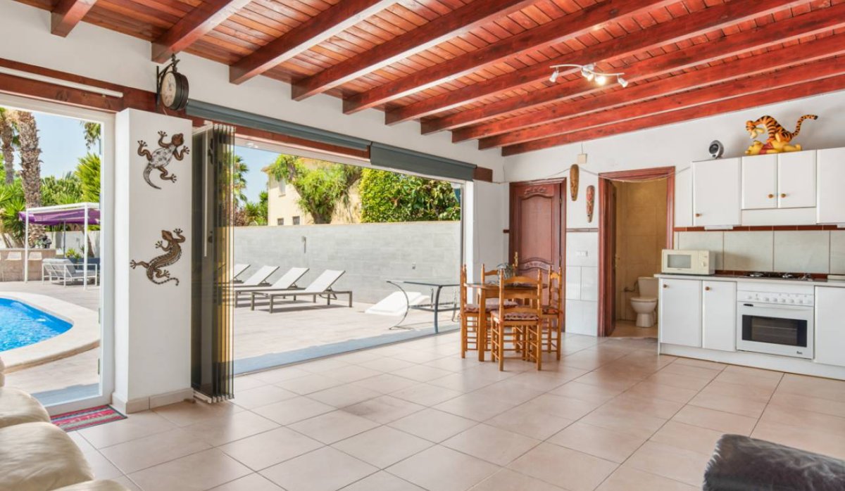 Resale - Villa - Catral